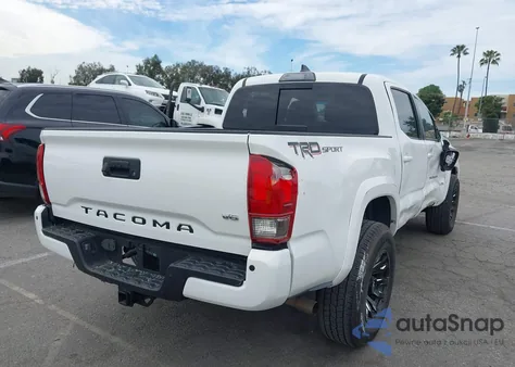 2017 Toyota Tacoma z USA, uszkodzony, nr VIN 5TFAZSCNXH045044